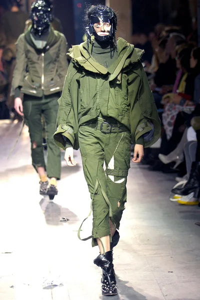 Look 1